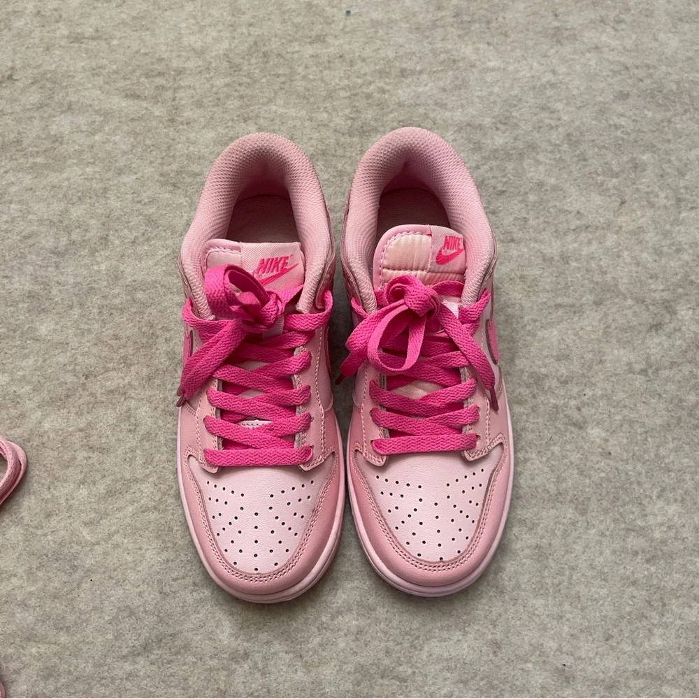 Nike Dunk Low in Triple Pink with 2 color laces DH9767-600 Big Girls Size 6
